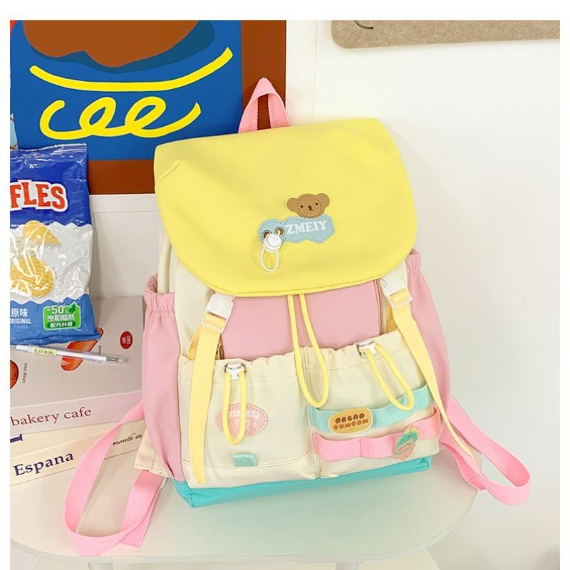 Large Capacity Casual Schoolbag College Fashion Joker Backpack Lightweight Waterproof and Wear Resistant Backpack.