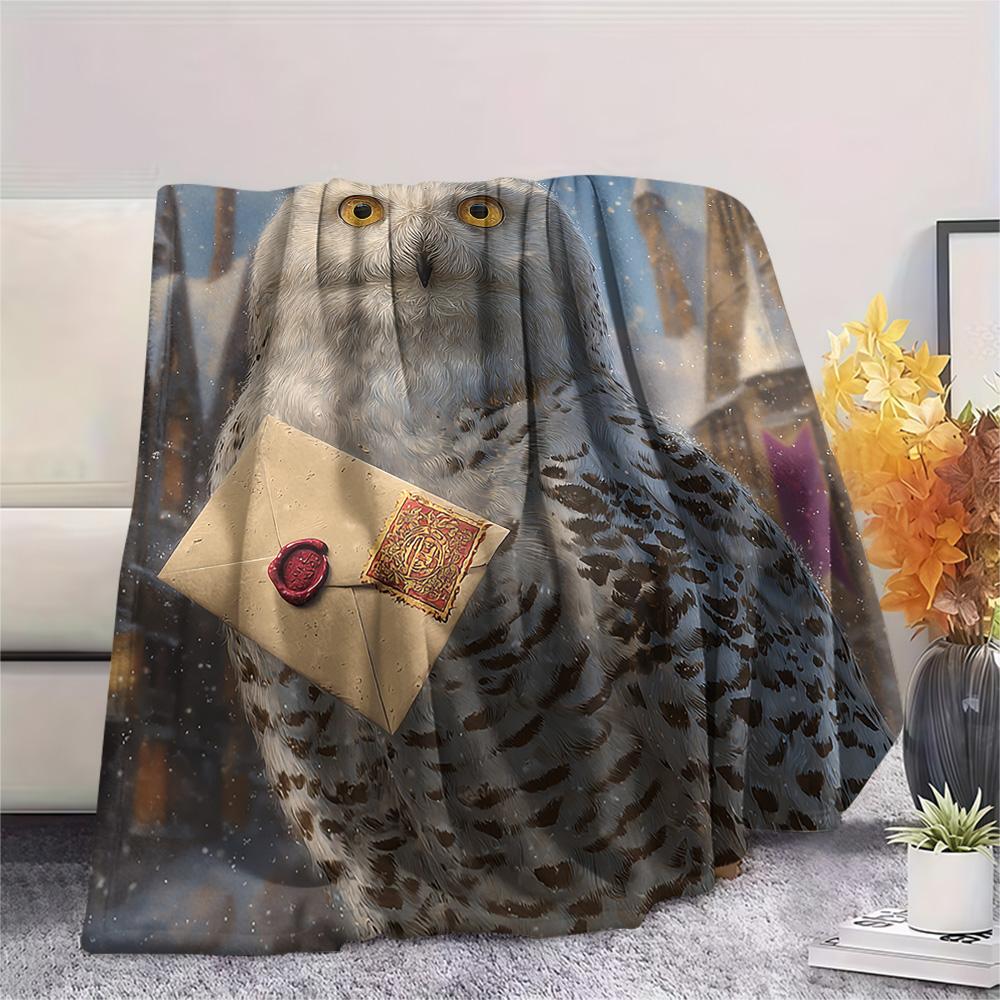 

Snowy Owl Print Flannel Blanket, High quality Comfortable for All Seasons, Home Decor, Warmth and Comfort, Perfect for Christmas Gifts 80cm x 120cm