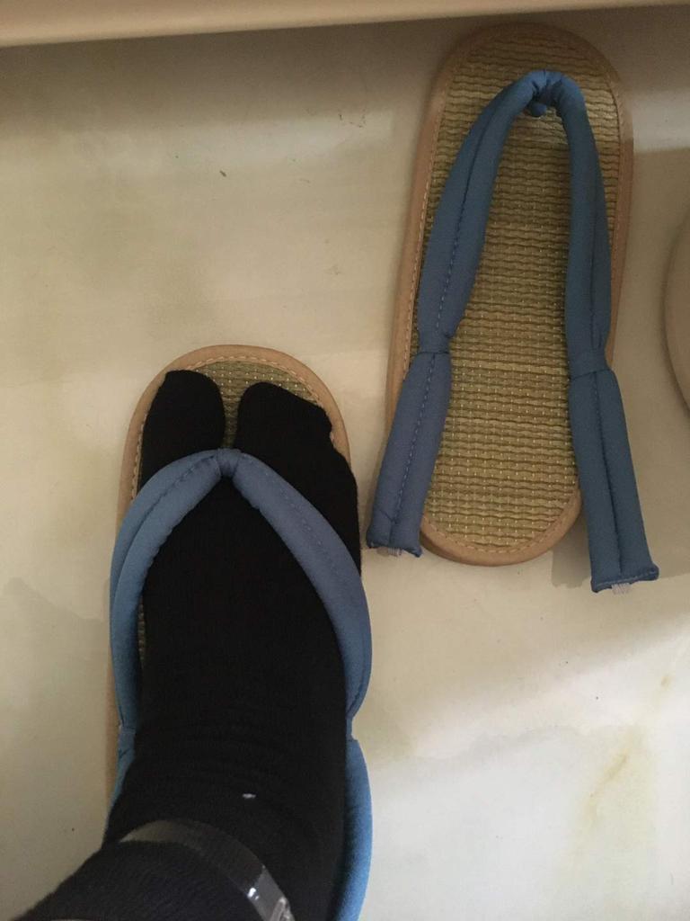 cnstone Tabi Cosplay Schmerzlos Tanjiro Zenitsu Anjuro Giyu Minoru Shinobu Iguro Cosplay [Geta + Socken] Schuhe, Geta, Sandalen, Cosplay, Kamado, Agatsuma,