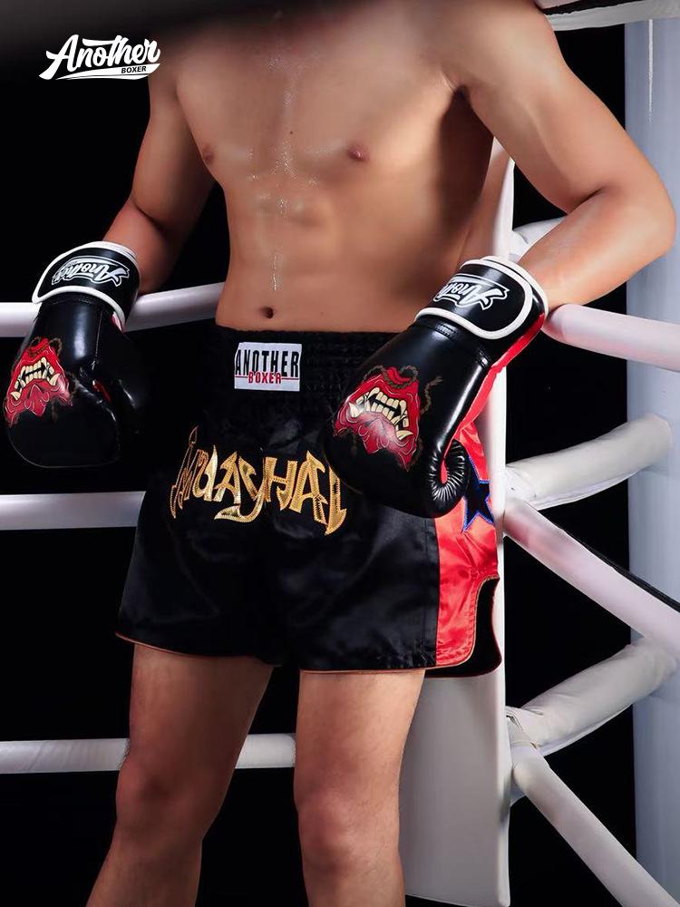 Kinder Box- & Muay Thai Trainingsset: Sanda Shorts & Top auf Lager