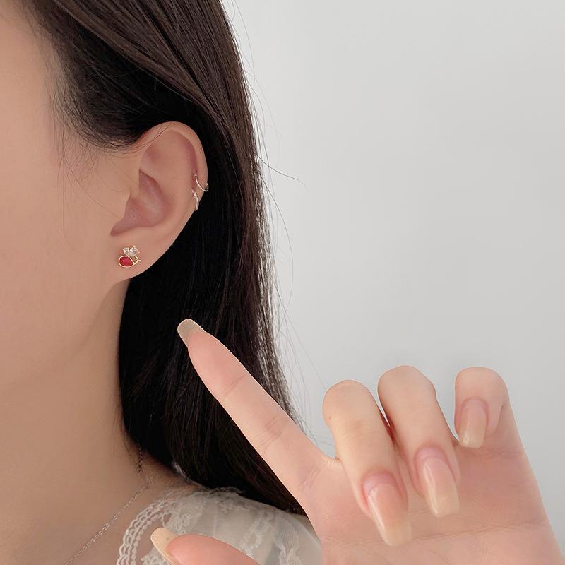 Diamond-in Love Red Whale Earrings for Women Versatile Small Japanese and Korean Niche Earrings