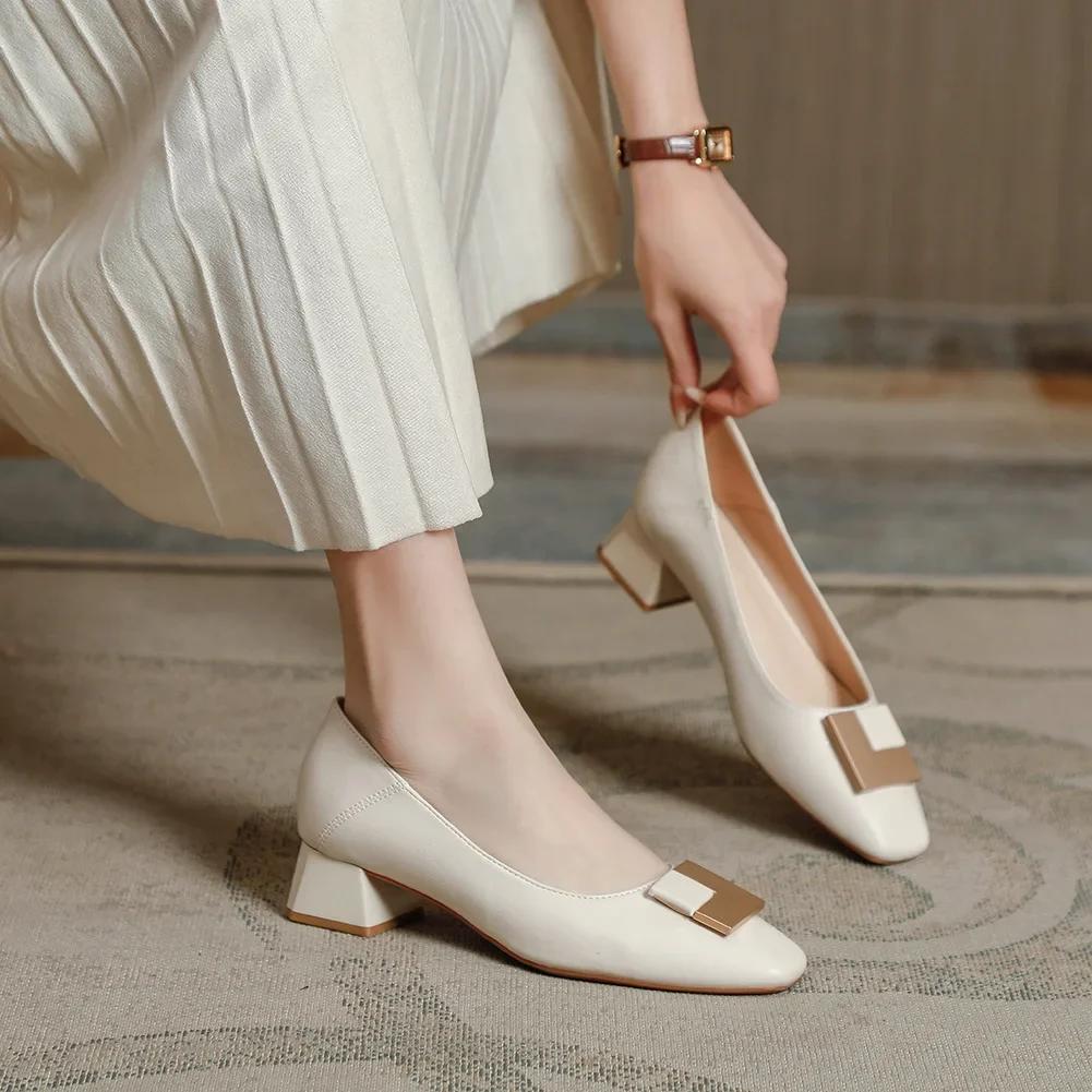 Fashion Medium Heel Single Shoes Women's Thick Heel Temperament Spring 2025 New Shallow French Soft Leather Square Head Shoes