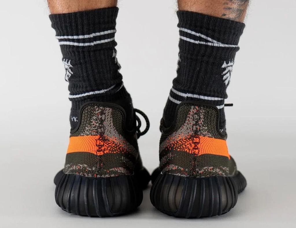 adidas Sneakers Yeezy Boost 350 V2 'Carbon Beluga' HQ7045