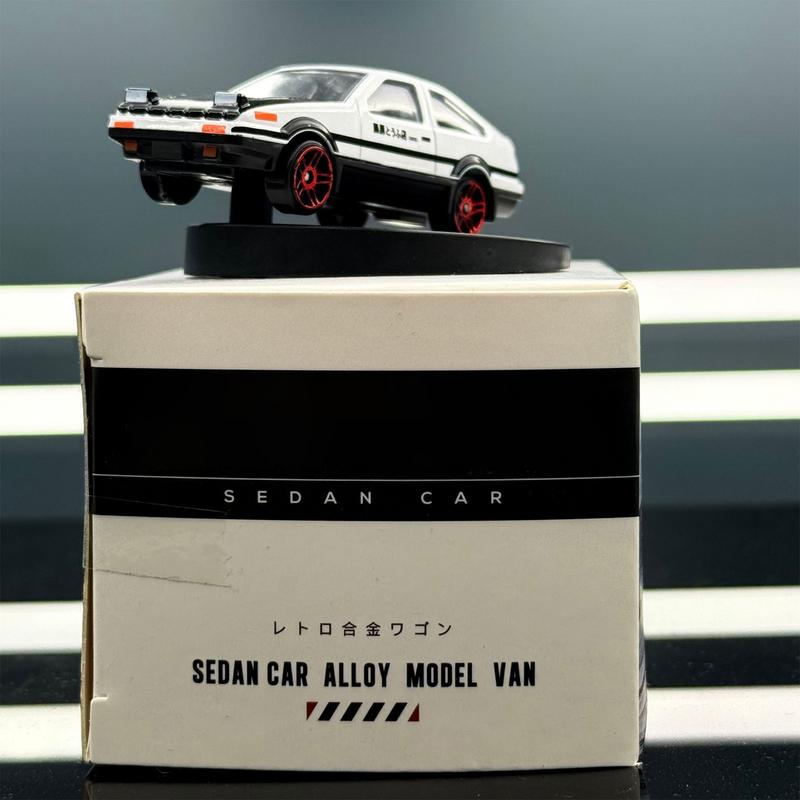 AE86 Car Drift Rotating Ornaments Auto Dashboard Turning AE 86 Racing Model Deco Car Interior Classic Center Console Decoration