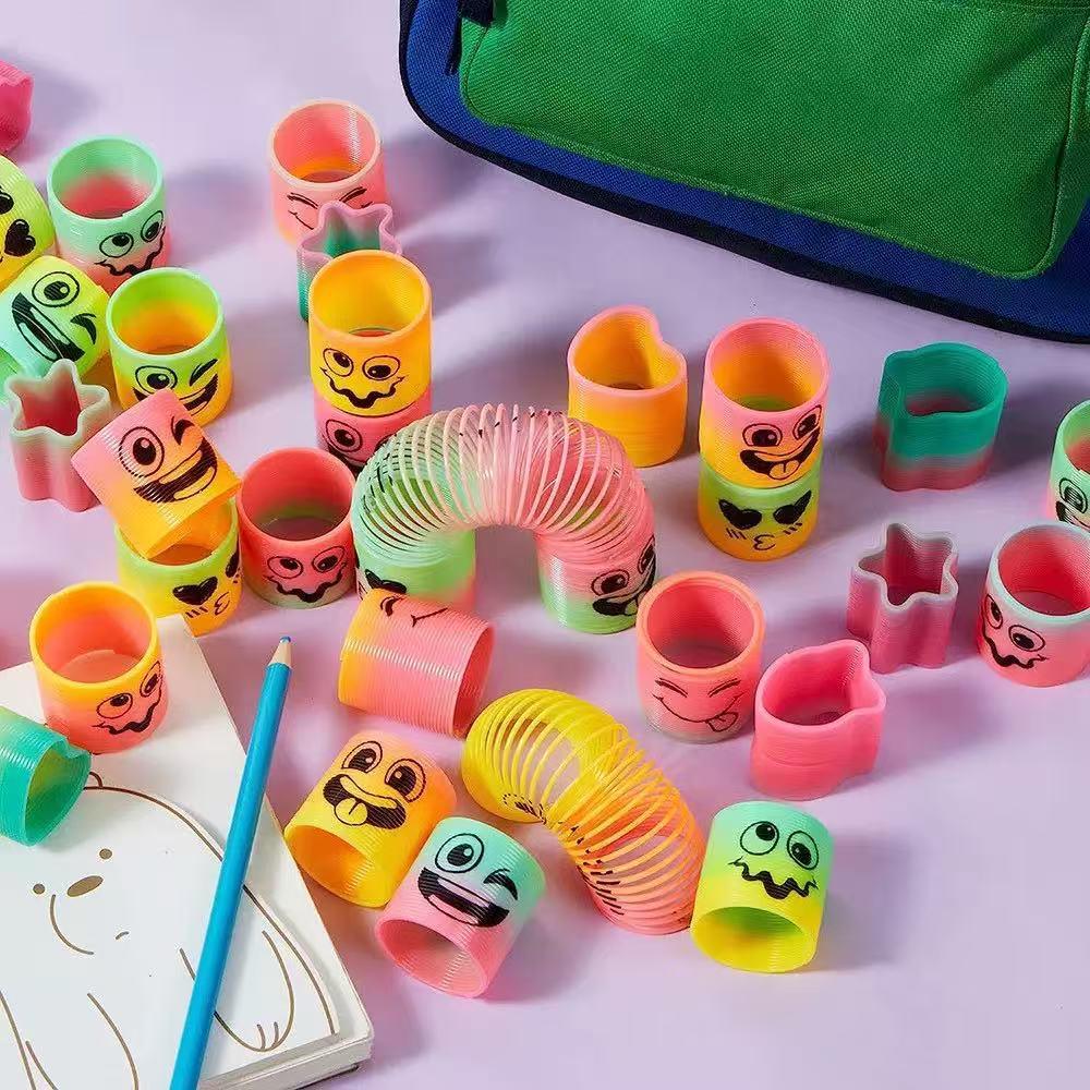 3.5CM Mini Smiley Face Rainbow Spring Ring: Children's Seven-Color Elastic Decompression Toy