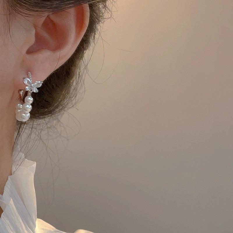 New zircon butterfly stud earrings temperament pearl earrings earrings women's new fashion