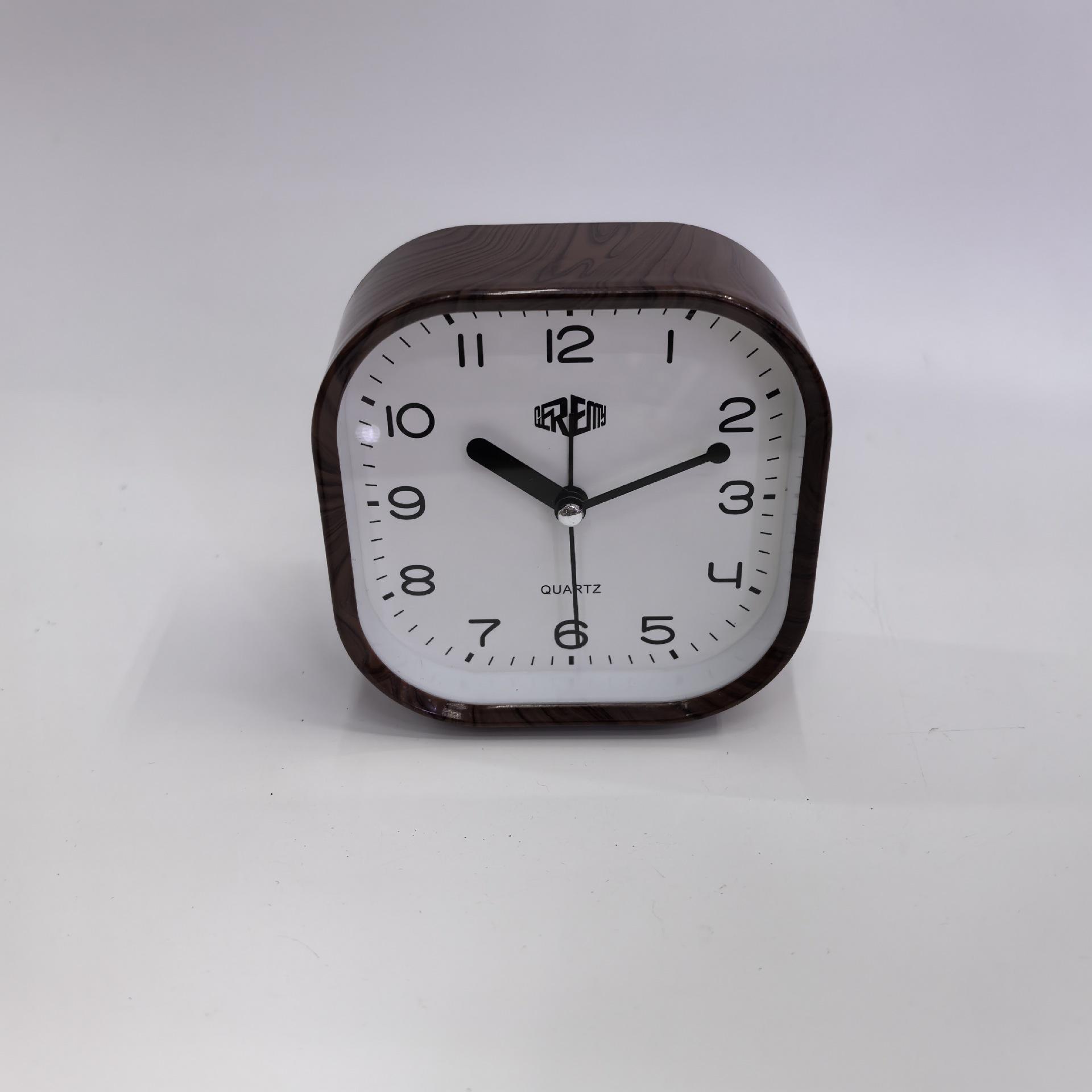 

Креативные простые часы студенческое общежитие часы для пожилых детей настольные прикроватные с подставкой для лампы часы-подставка часы-сиденье 10.5*11*4.5cm