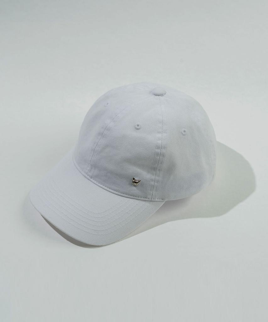 DOLIGRAM Basic Cat Rivet Washed Cap White