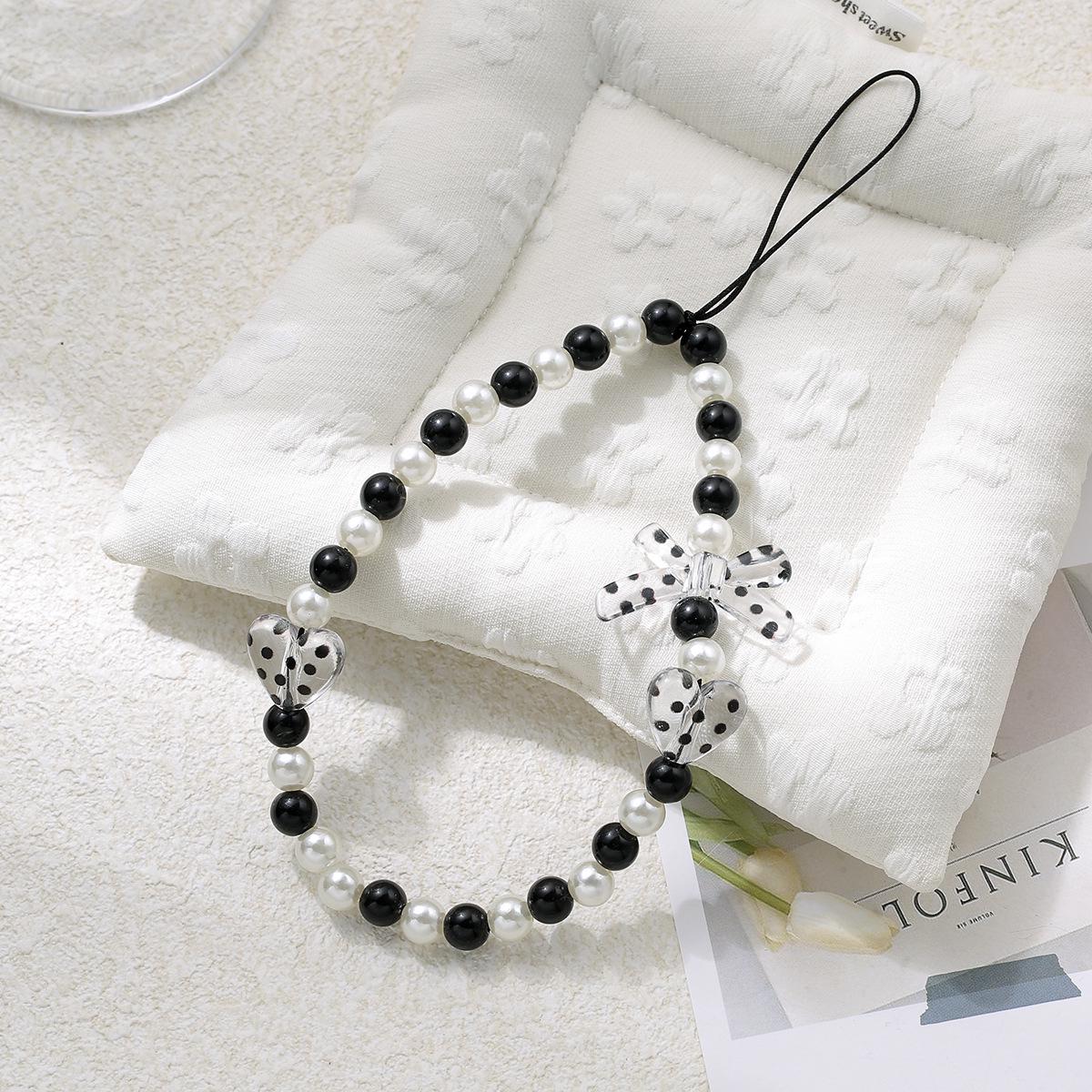 Women s Ins Style Black & White Pearl Beaded Phone Lanyard with Heart & Bow, Anti-Lost Chain Spotted Heart and Bow