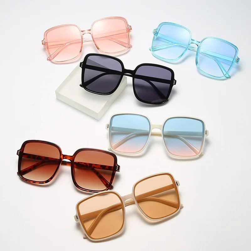 Vintage Oversized Square Sunglasses 2025 Women Fashion Gradient Outdoor Shades Retro Female Luxury Brand Design Eyewear