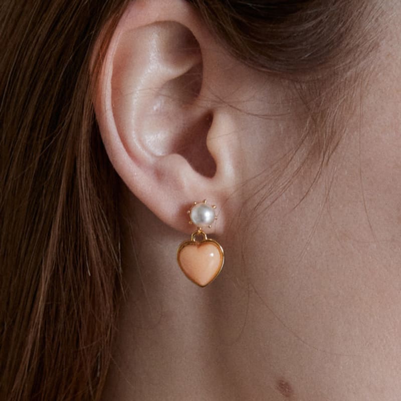 

MERRYMOTIVE Coral heart pearl earring Free