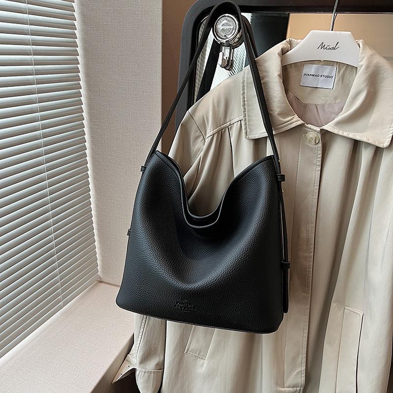 IELGY Retro Large-Capacity Bucket Bag All-Match Simple Shoulder Tote Bag