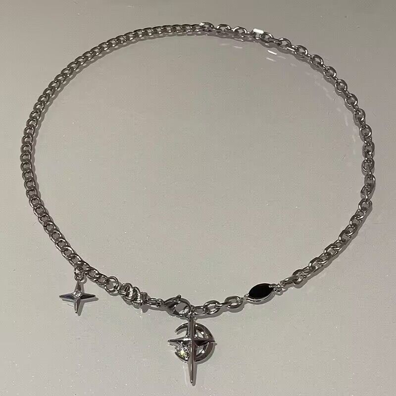 Titanium steel necklace, black gemstone, mango star, European and American hip-hop street necklace, boys niche design, high-end collarbone chain