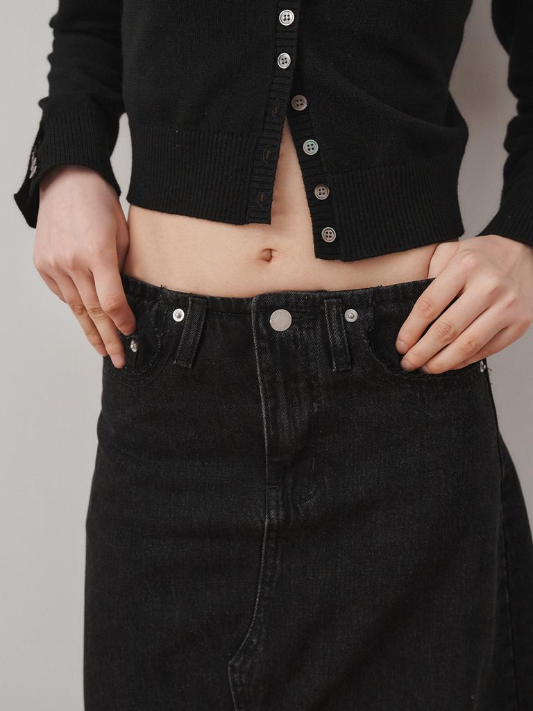 Peullijeupeulojegteu Maxi Denim Skirt, Black