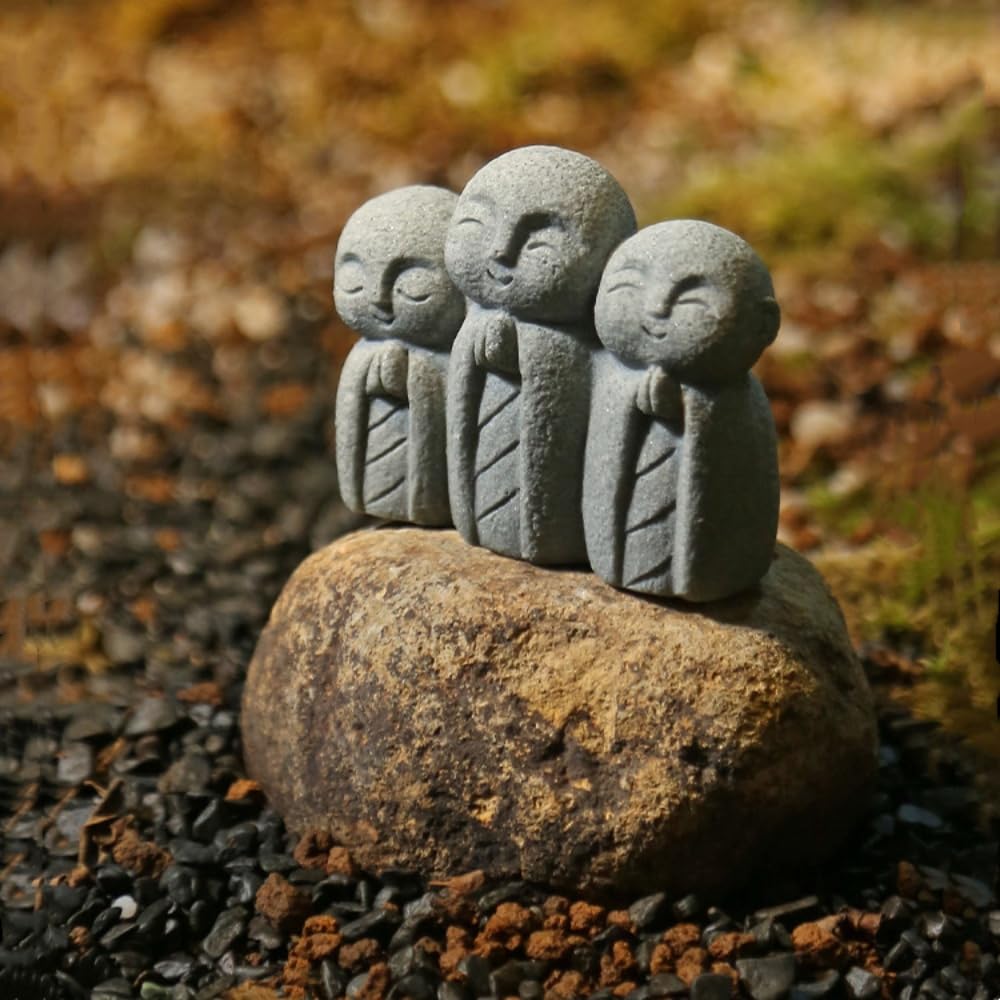 Yuzhiye Jizo Figurines, Set of 2, Cute and Stylish Small Jizo Ornaments, Soothing Buddhist Statues, Buddhist Objects, Amulets, Decorative Charms,