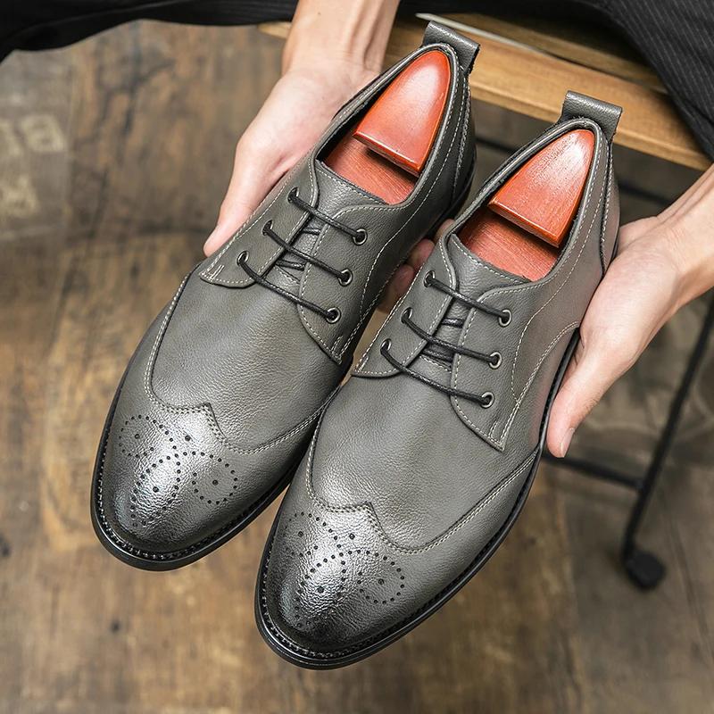 

Fashion Derby Shoes Men PU Solid Color Lace Up Block Carved Shoes Business Formal Shoes Low Heel Comfortable Breathable Men Shoes 46