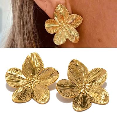 Exquisite Large Flower Studs Earrings For Women Featuring High Quality Alloy Material And Long Lasting Color Retention