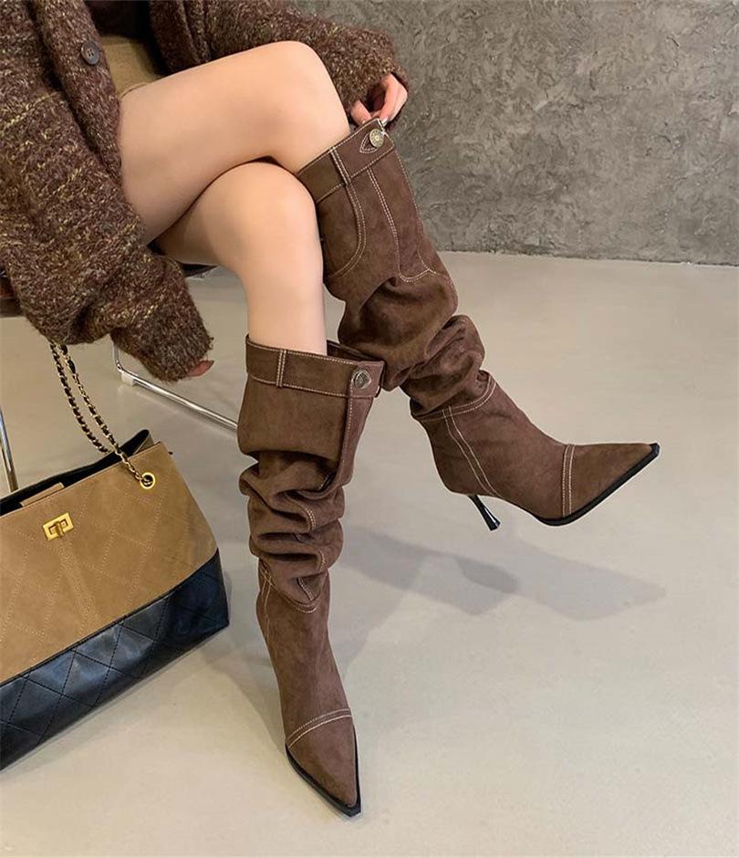 Höga klackar Spice Girls Stil Spetsiga Cowboy Stövlar Damskor 2025 Höst och Vinter Nya Pile Stövlar Tunn Klack Retro Franska Enkla Stövlar