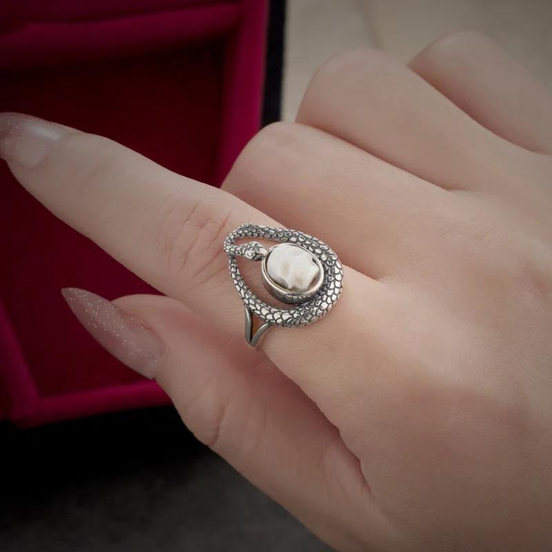 European and American Spiral Skull Ring Punk Street Jewelry Accessories Environmentally Friendly Material