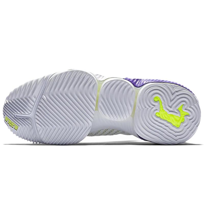 Nike Lebron 16 Ep 'Buzz Lightyear' Sneakers AO2595-102