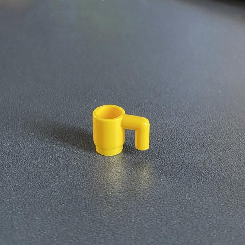 

Совместимо со строительным блоком 3899, собранным из мелких частиц, строительным блоком, стаканом для воды, пивным стаканом, кофейным стаканом, аксессуарами для домашнего обихода 1 piece