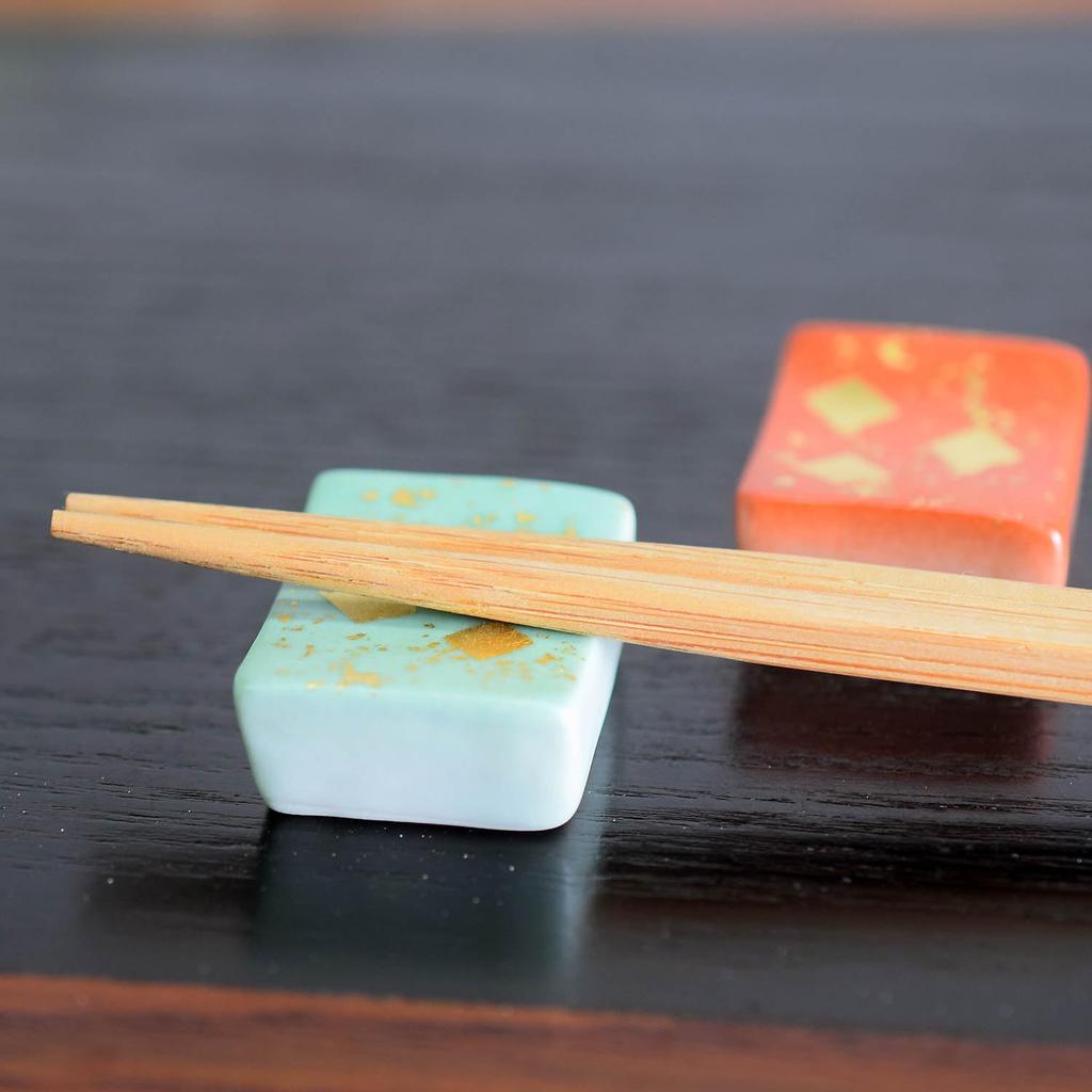 Waza No Stylish Kutani Ware Pair of Chopstick Rests with Gold Leaf Ceramic Cutlery Made In Kura Detailing. High-quality Rests. Japan.
