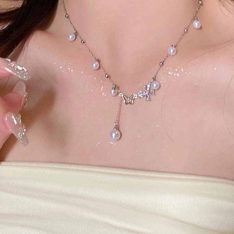 Hollow Double Butterfly Duplex Tassel Necklace Light Luxury Niche Design French Pearl Clavicle Chain Princess on the Run