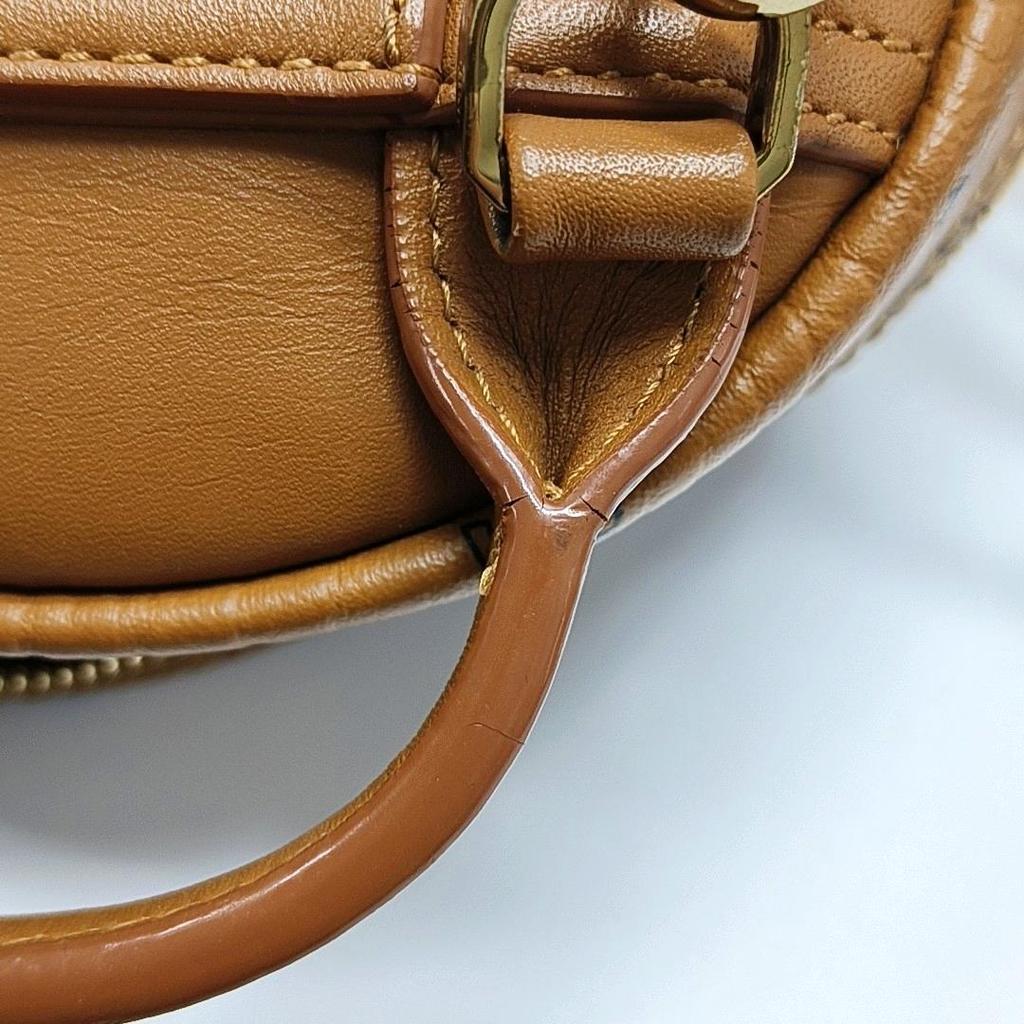 [Gebraucht] Klassische All-Over-Logo-Nieten Drei-in-Eins Beschichtetes Canvas Schulter-Crossbody-Rucksack - Gut #1F0KJKR