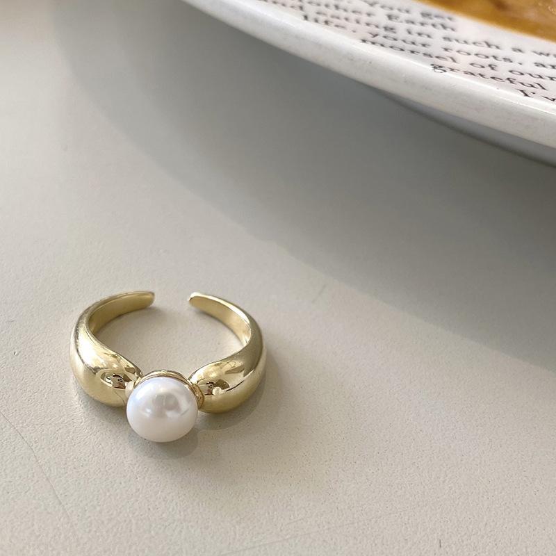 Elegant Pearl Ring: Women s Versatile Fashionable Luxury Design, Open Index Finger Style Adjustable Open Ring