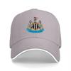 Leicester United Crest Baseball Cap Black Embroidered Logo Classic Fit Adjustable Hat for Fans and Casual Wear