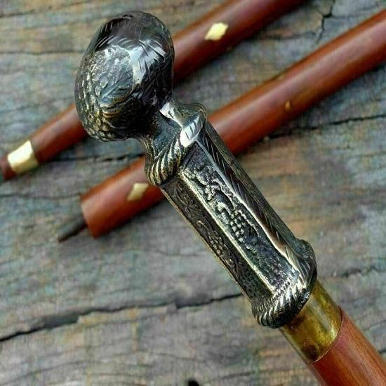 Starožitná mosazná vintage vycházková hůl dřevěná hůl Viktoriánská mosazný dárek s dlouhou rukojetí