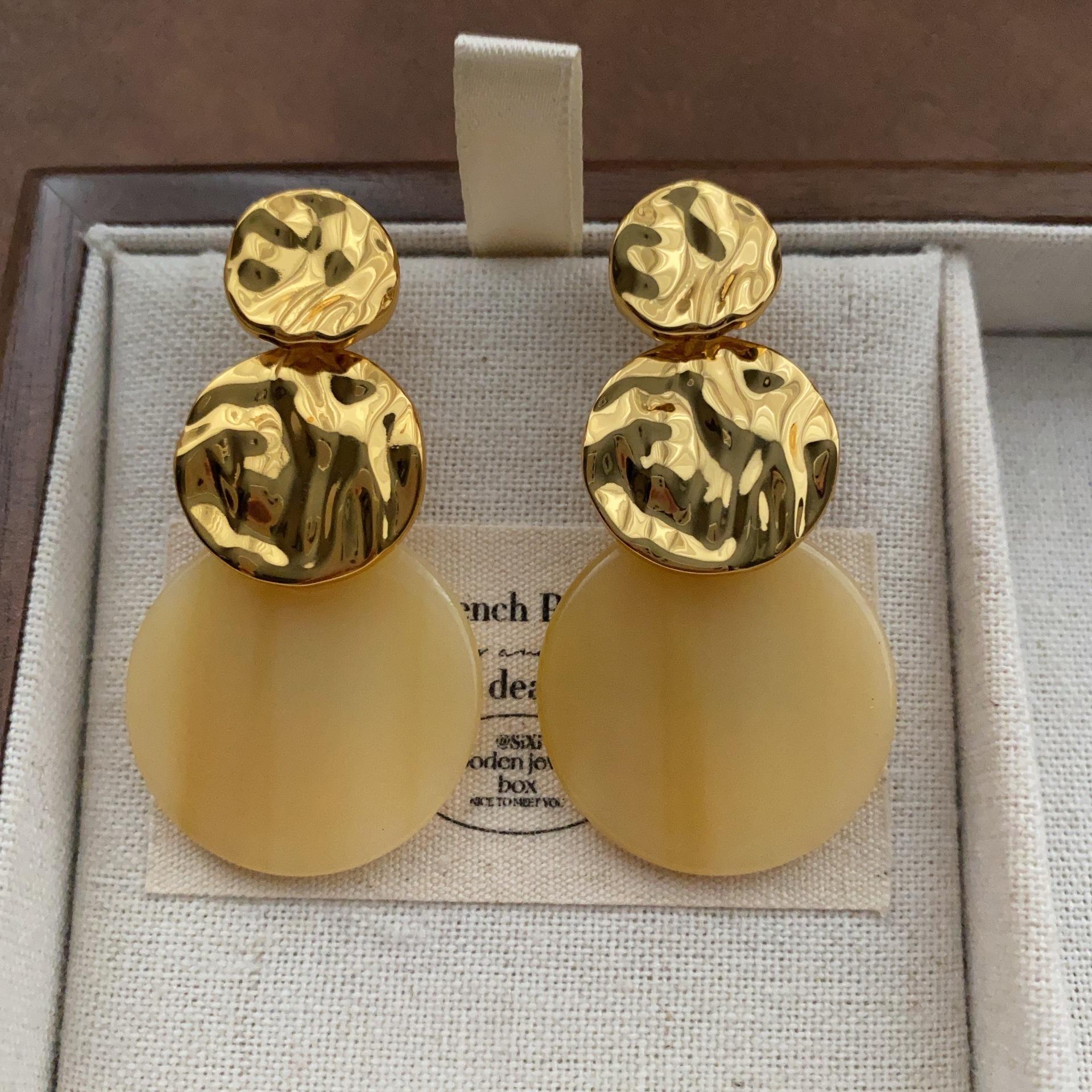 

Sweet and cool pleated colored pattern acetate disc earrings, earrings, resin, high-end art niche design, light luxury earrings, women
