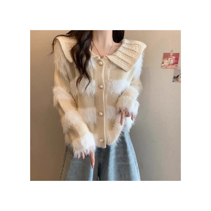 2024 Autumn/Winter Age-Defying Doll Collar Patchwork Stripe Plush Knit Sweater in Lazy Style