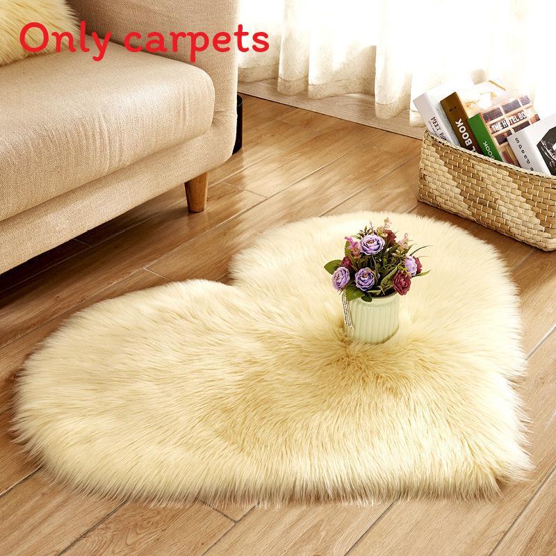 Simple Heartshaped Silk Plush Rug With Soft Texture For Living Room And Bedroom Decor