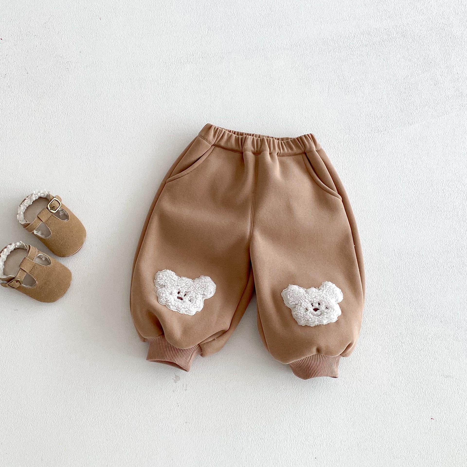 2025 Winter Boys  Korean Little Bear Patch Training Pants - Thickened, Color Blocked, Trendy Casual Pants for Kids 120 cm