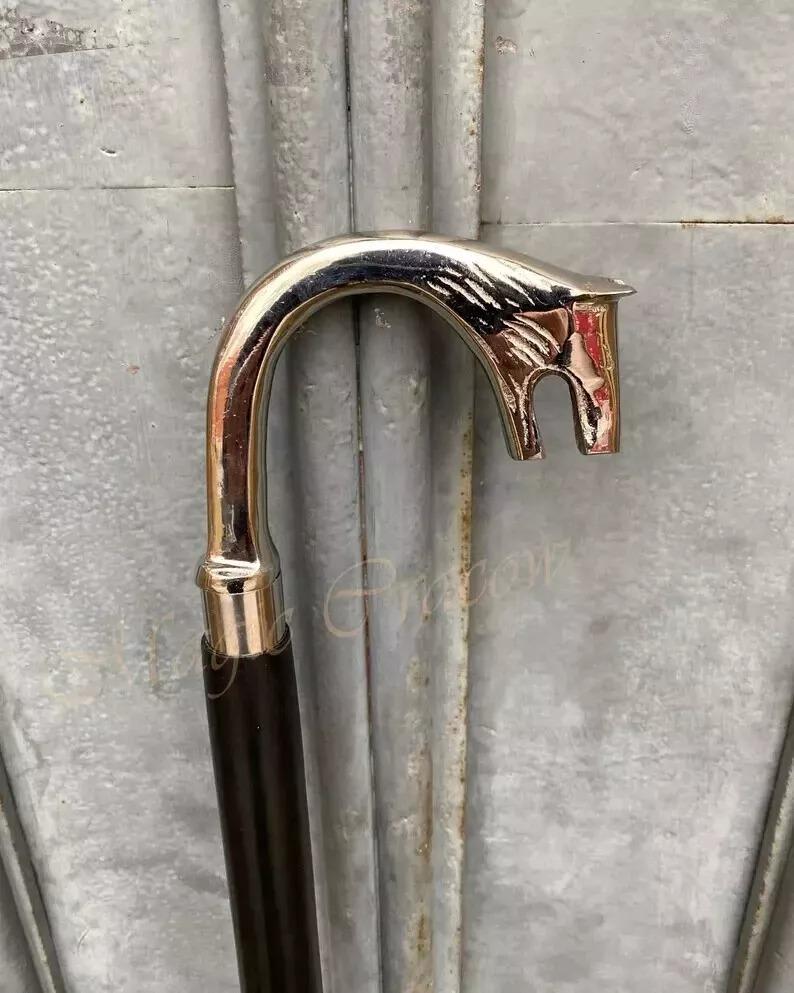 

Трость Ведьмака, деревянная трость, рукоять в виде волчьей головы серебряный