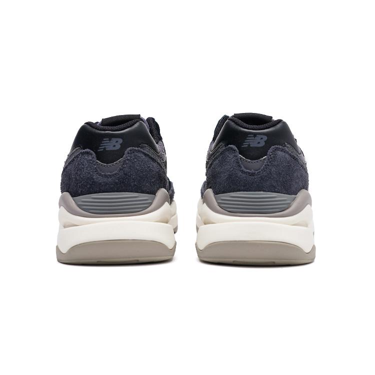 57/40 New Balance 'Black Magnet' M5740PSH