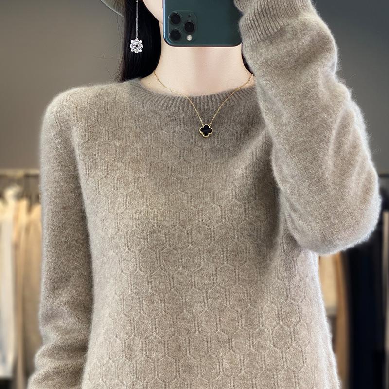 2023 Women's Wool Sweater: Round Neck, Solid Color, Loose Fit Pullover Knitwear