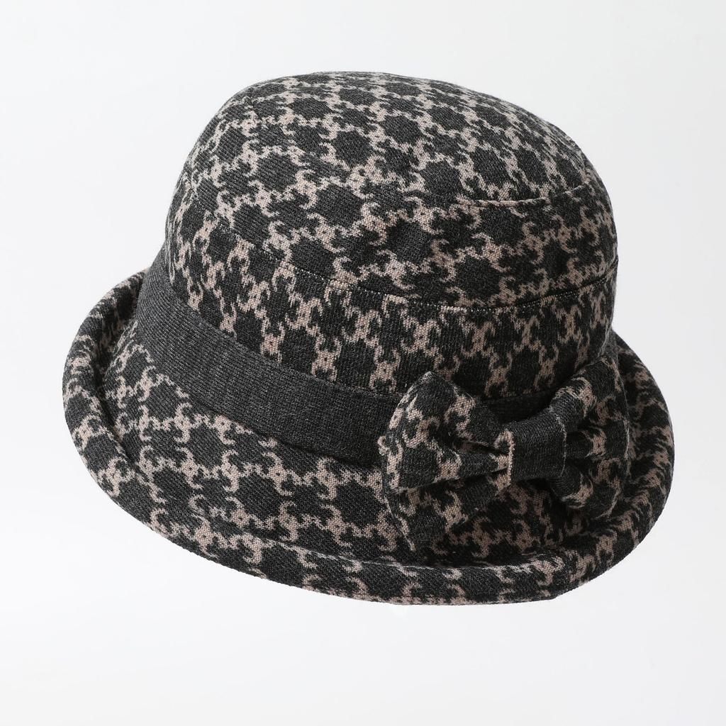 The New Casual and Versatile Octagonal Hat with Checkered Pattern for Autumn and Winter. The Middle Aged and Elderly Hats Are Thickened and Warm
