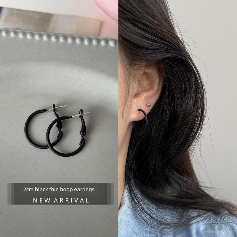 

Millennium Sexy Extra Large Hoop Earrings Exaggerated Personalized European and American Earrings round Slimming Ring Fancy Ear Ring Female 2cm Black Earrings