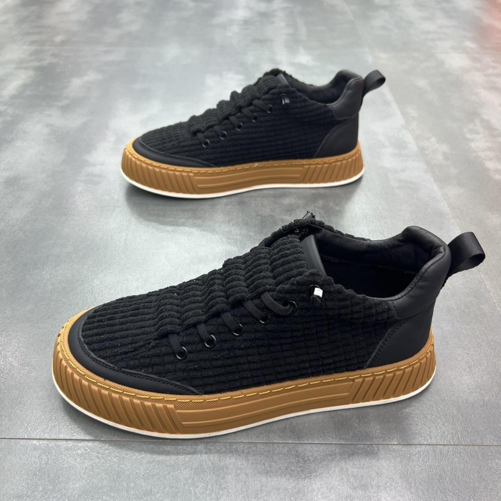 

Men s Suede Casual Low-top Flat Shoes 39 чорний