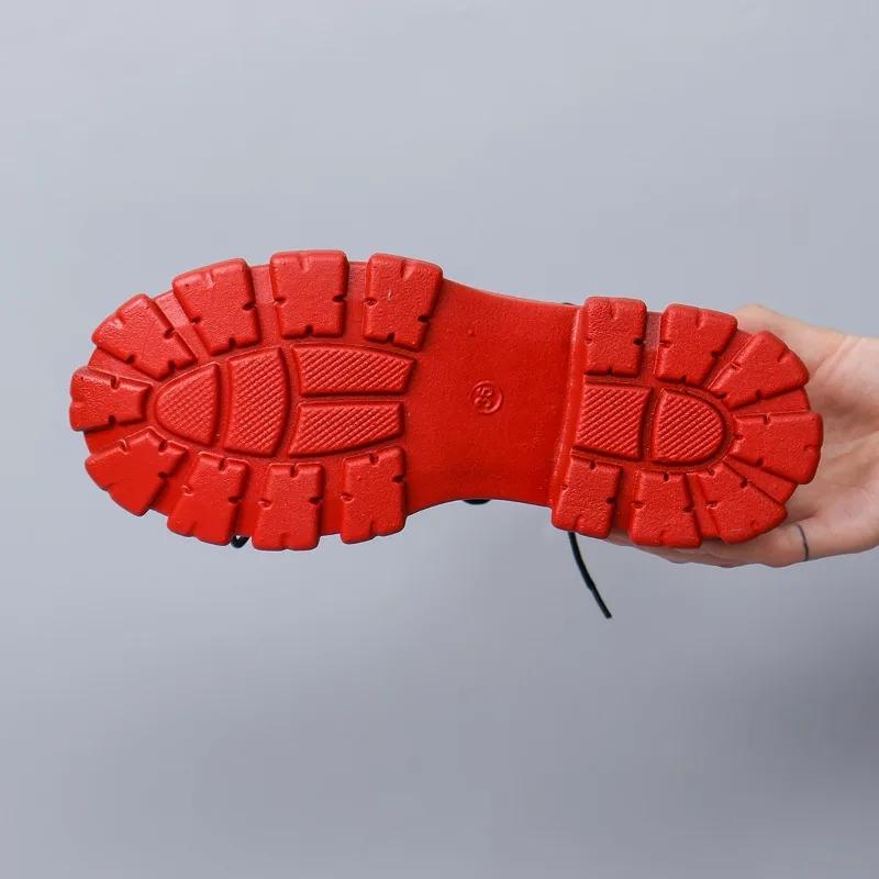 Fashion Hot Motorcycle Boots 2024 Autumn Fashion Black Red Gothic Platform Buckle Chain Punk Rivet Combat Boots Large Size Women's Shoes