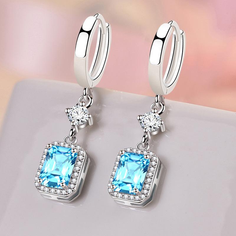 925 Sterling Silver Claws Stud Earrings with Crystal AAA CZ Stone Modern Design Fashion Versatile Accessories Women Jewelry