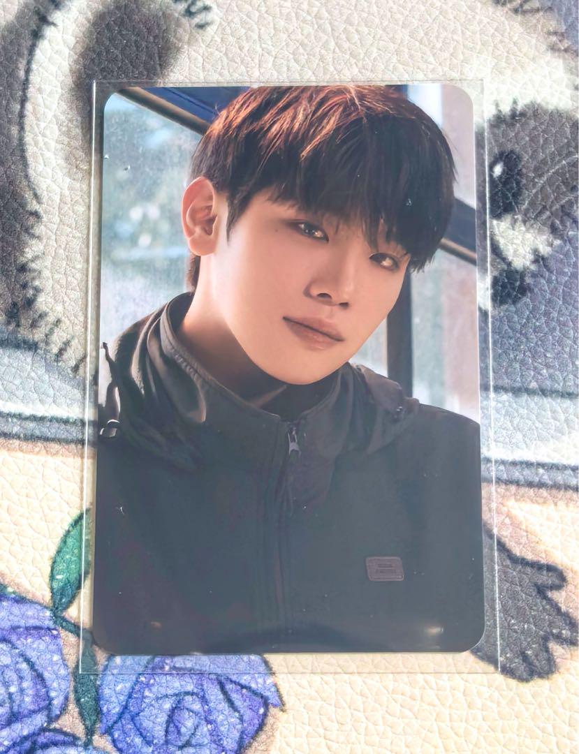 

[USED] Y83 zb1 Zebewan TV BBC Earth Trading Card