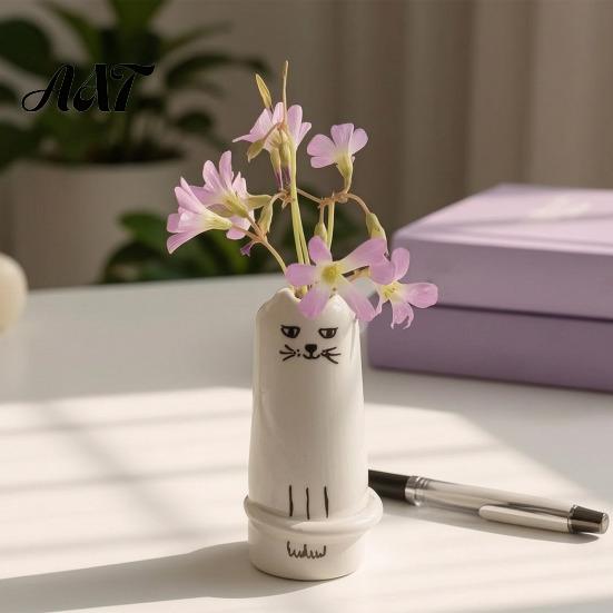 Cute Floral Arrangement Pot Creative Cat Shaped Flower Vase, Minimalist Cartoon Kitten Tabletop Planter for Dried Small Desktop Ornament Fresh