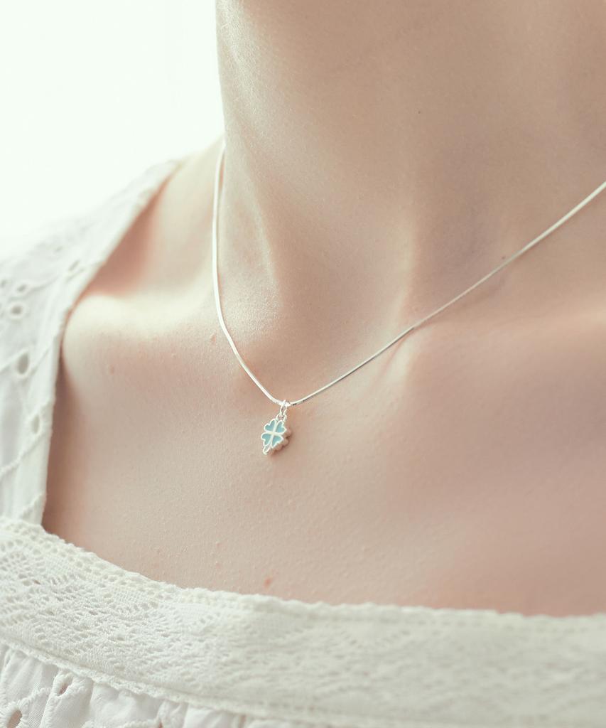 Charmy Silver 925 Mint Clover Necklace