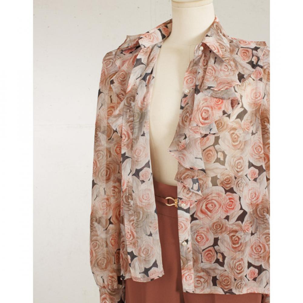 Win Edge Shoulder Flounce Blouse