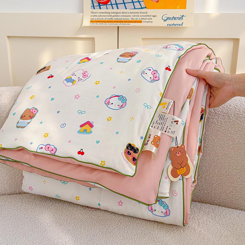 Washable Cotton Double Gauze Cartoon Summer Quilt for Mother and Baby - Soft, Fresh, and Thin Air Conditioning Blanket