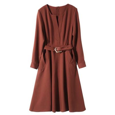 V-Ausschnitt Design Enges Kleid für Damen im Frühling und Herbst Neues Schnürbund Schlankmachender A-Linien-Rock Trendig