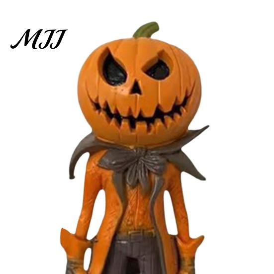 Collectible Pumpkin Statue Resin Man Ornament, Handcrafted Desktop Figurine, Creative Seasonal Tabletop Display Halloween Decoration Statues for Home